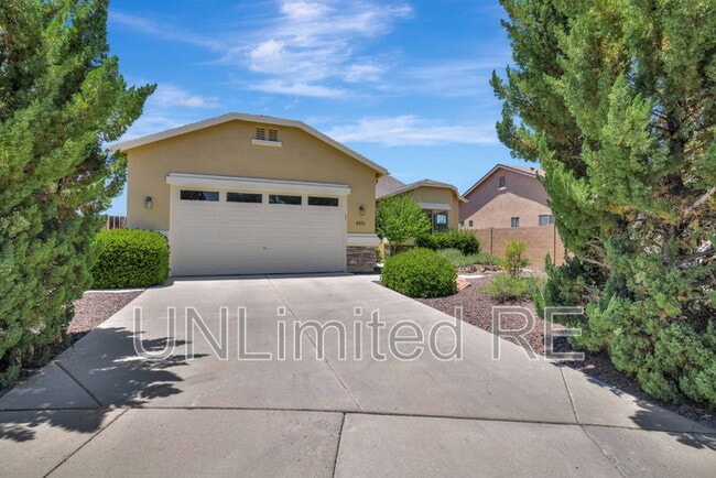 Foto del edificio - 6332 Andover Ln