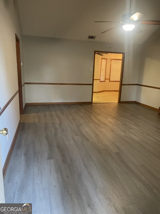 Foto del edificio - 3449 Creekwood Dr SE