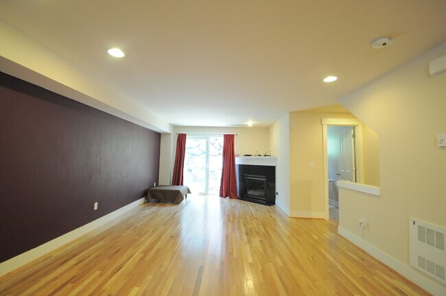 Foto del edificio - 12339 10th Pl NE