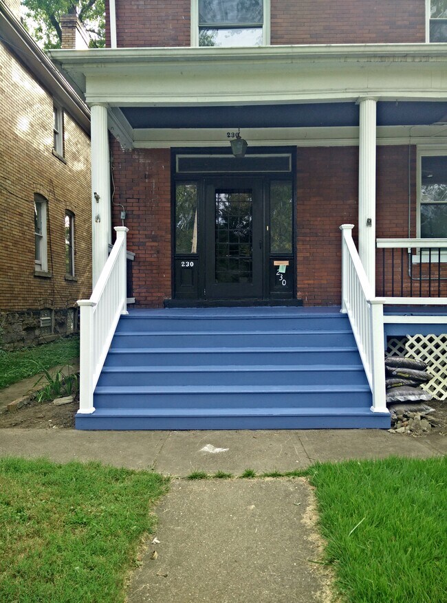 Building Photo - 230 Chadwick St