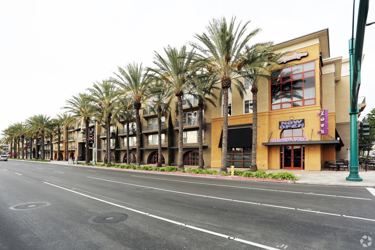 Stadium Lofts Apartments 1801 E Katella Ave Anaheim, CA