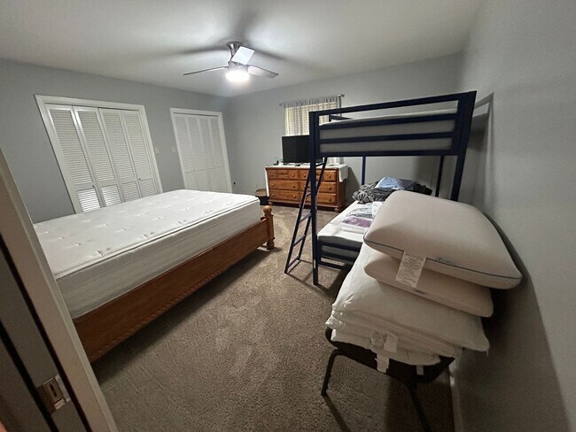 Foto del edificio - SPACIOUS HOME IN OF NORTH BOSSIER
