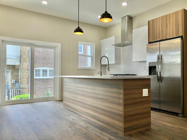 Foto del edificio - 7047 Gillespie St