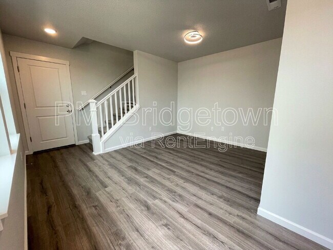 Foto del edificio - 4217 SE Fortress Ln