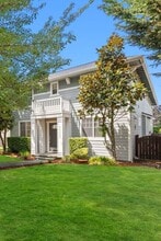 Building Photo - 22520 NE Cascara Cir