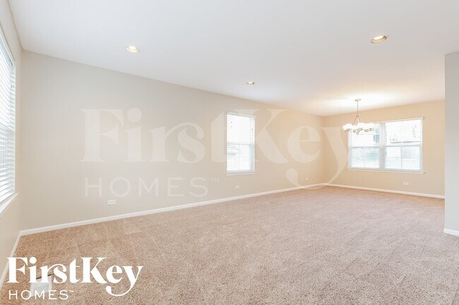 Building Photo - 298 N Crooked Lake Ln