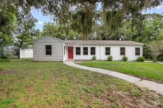 Building Photo - 605 N Amelia Ave
