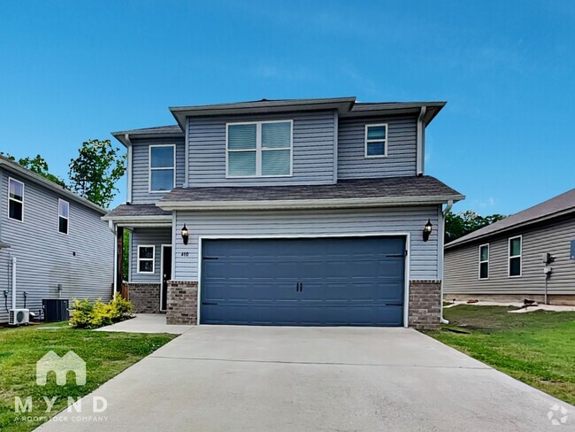 Building Photo - 460 Americana Dr