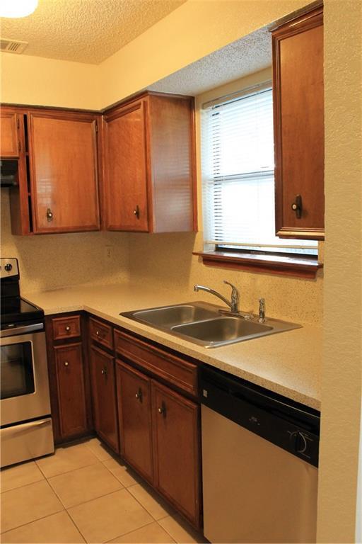 Foto del edificio - 905 E 51st St