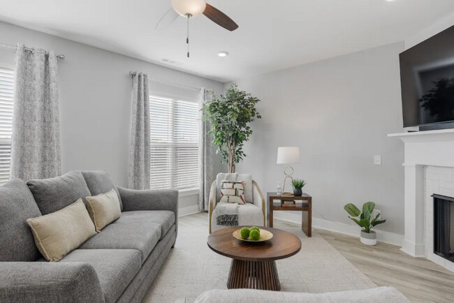 Building Photo - 129 Weller Ln