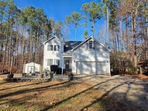 Building Photo - 143 Rawhide Dr