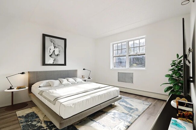 Building Photo - 482 Central Ave