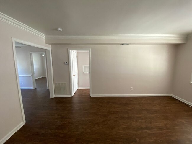 Building Photo - 3521 Bull St