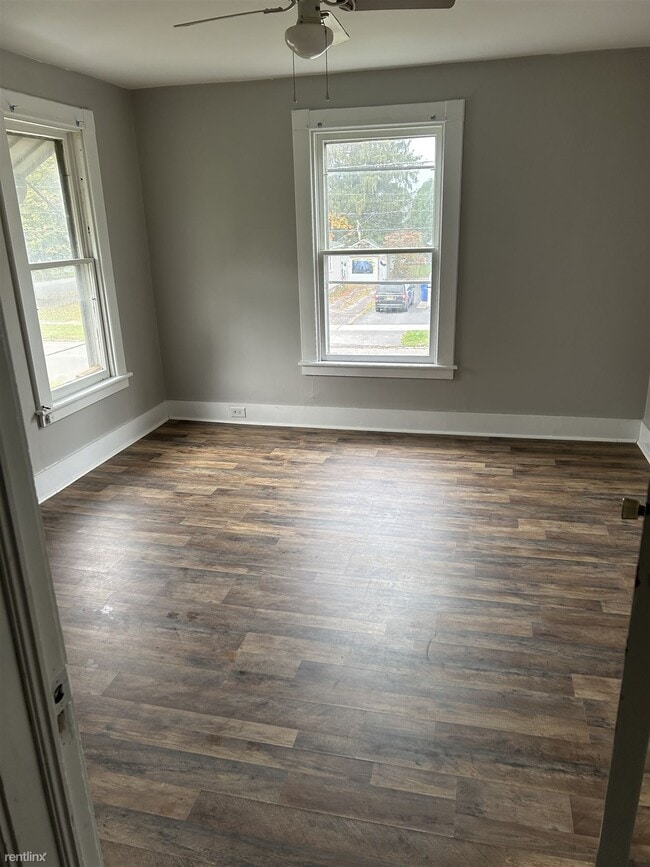 Building Photo - 3 br, 1.5 bath Duplex - 405 Church Street