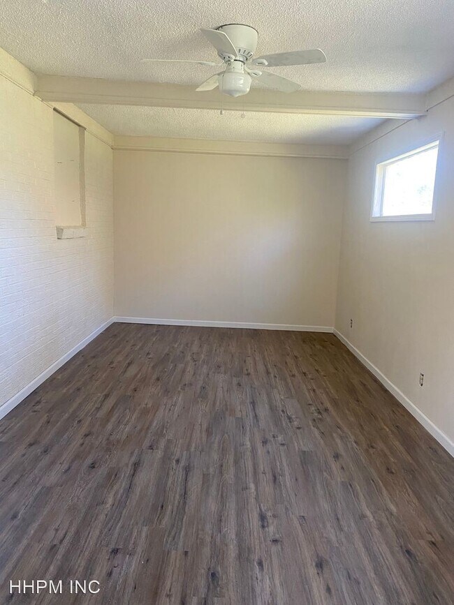 Building Photo - 4 br, 1 bath House - 717 High St