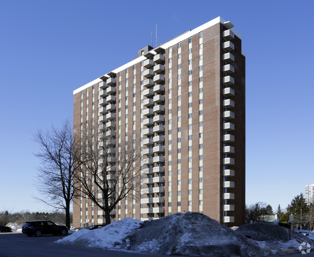 Primary Photo - Alta Vista Towers Apartments