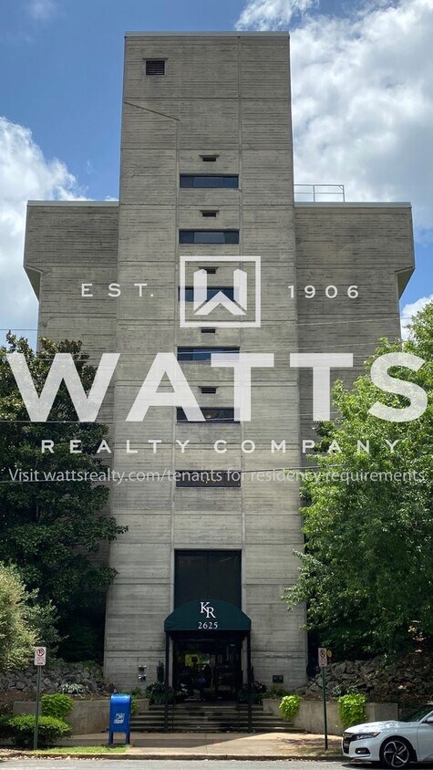 Foto principal - 1 Bedroom/ 1 Bath condo on Highland Avenue