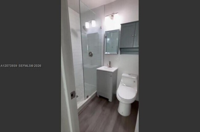 Foto del edificio - 1133 NE 16th Pl