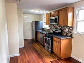 Building Photo - 252 Goffe Terrace