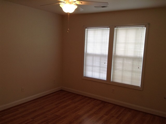 Foto del edificio - 5899 Culloden Ct