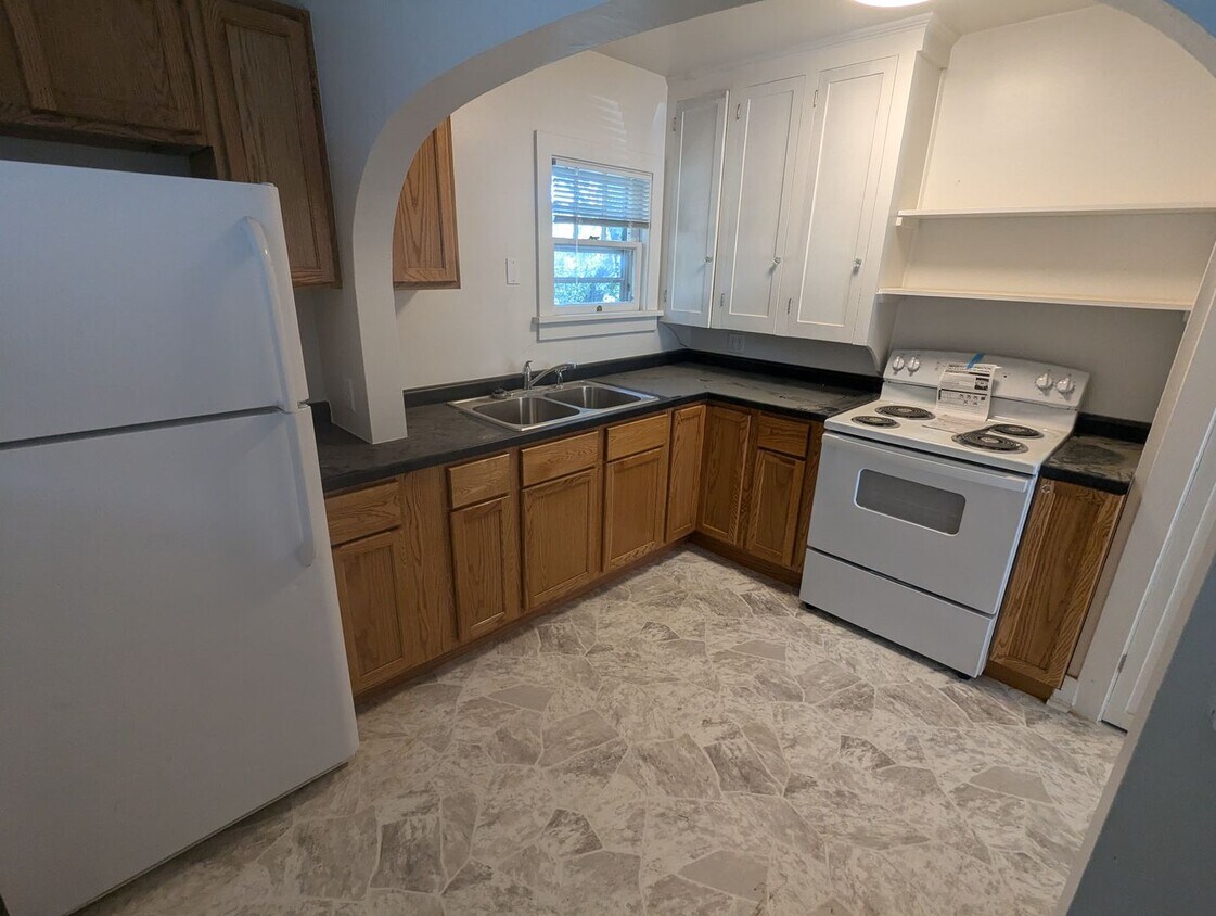 Primary Photo - Block 4 Quincy Duplex