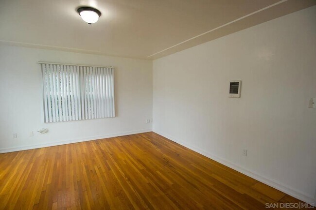 Foto del edificio - 170 Garrett Ave