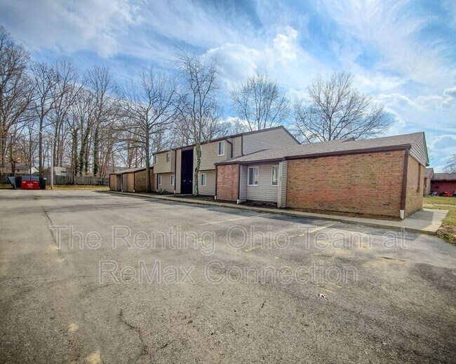 Foto del edificio - 884 S Spring Rd