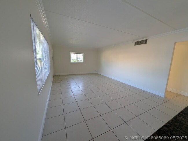 Foto del edificio - 817 Lighthouse Dr