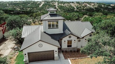 Building Photo - 1406 Prospect Cir