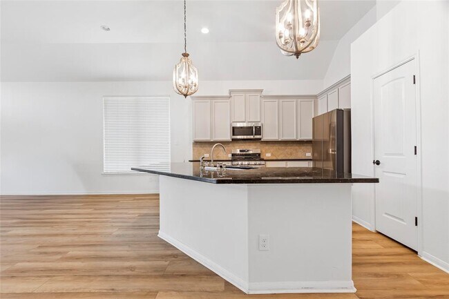 Foto del edificio - 9427 Harmony Lake Ln