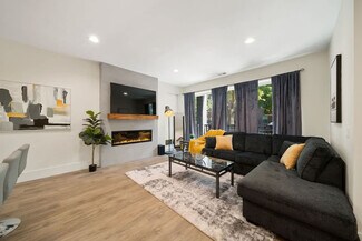 Building Photo - 2110 W Washington Blvd