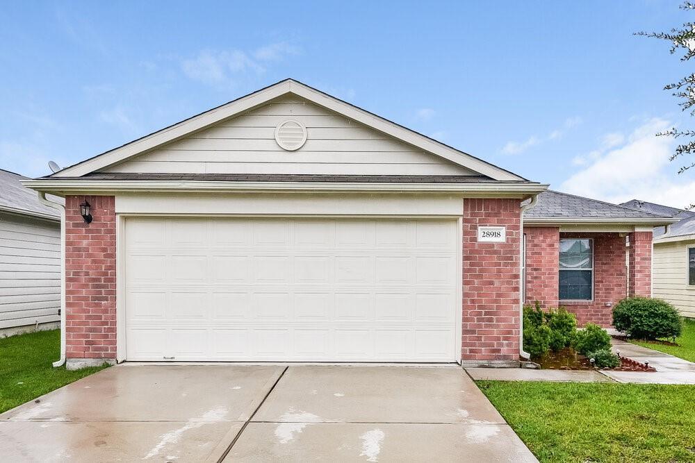 Foto principal - 28918 W Pecos River Ct