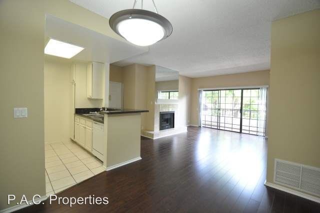 Foto del edificio - 11594 Moorpark St