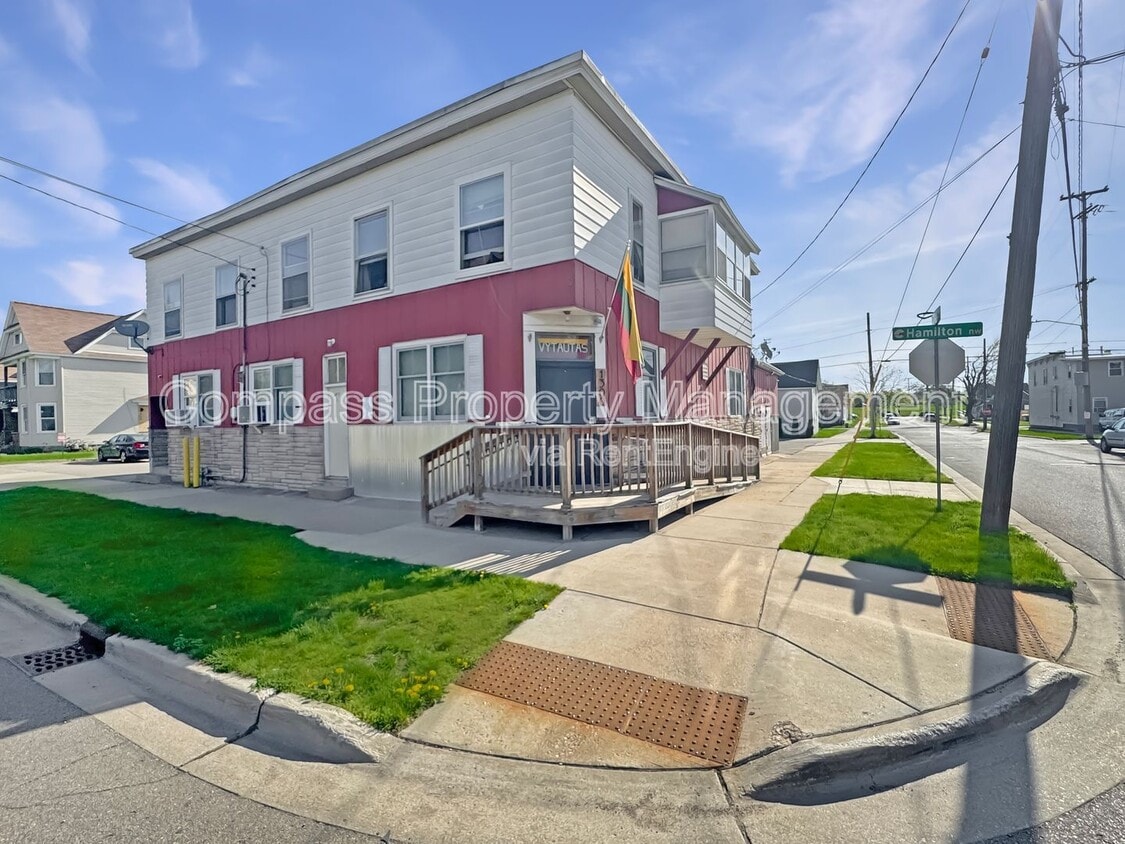 Primary Photo - 1300 Hamilton Ave NW