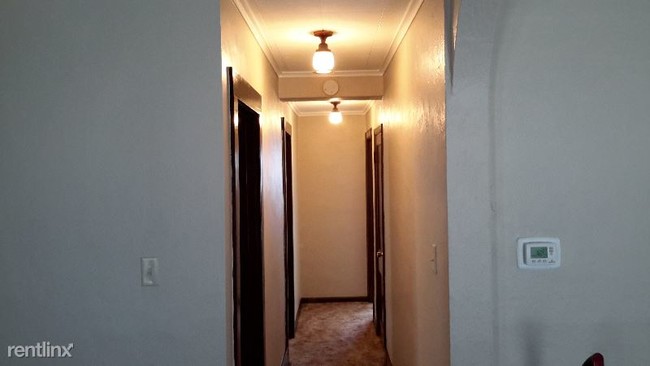 Building Photo - 1 br, 1 bath House - 1759 Oakwood Ave.