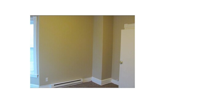 Master Bdrm - 349 Cook Ave E