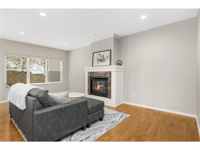Foto del edificio - 17710 Valley Cove Ct
