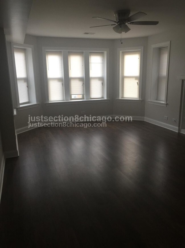 Foto del edificio - 7800 S Ridgeland Ave