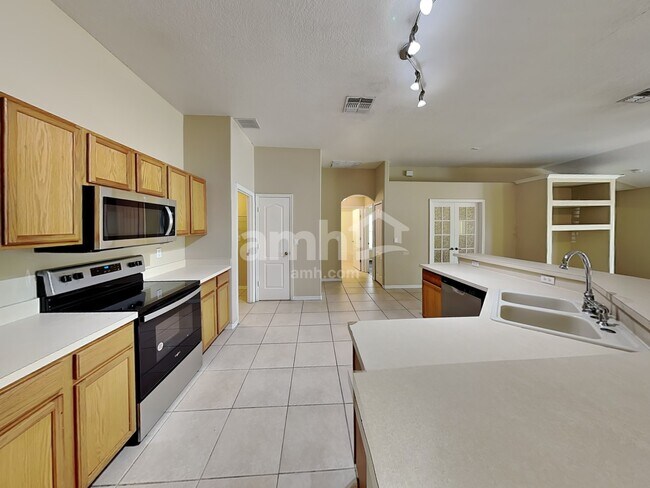 Foto del edificio - 14313 Oakshire Boulevard