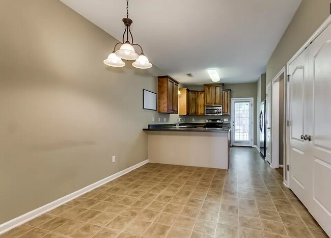 Building Photo - 6645 Covington Villas Ln