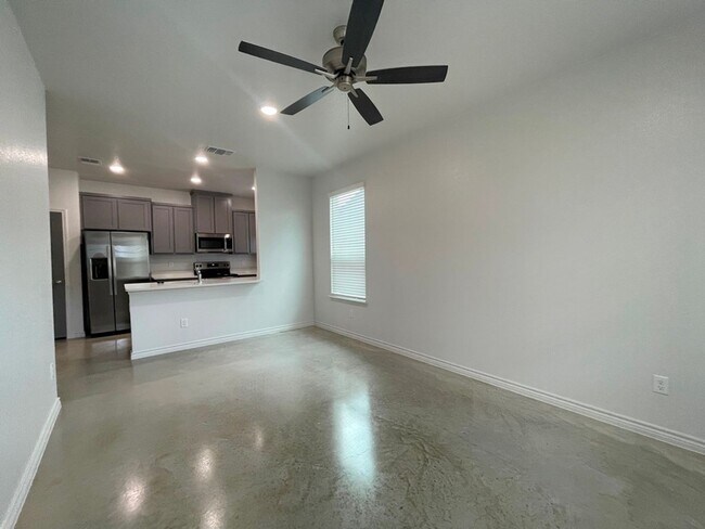 Building Photo - RIPTIDE 224