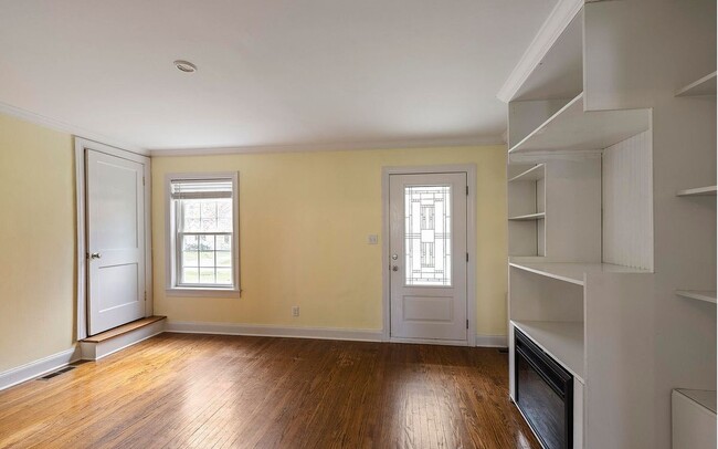 Building Photo - 3815 Ormond Rd