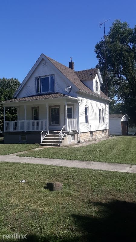 Building Photo - 2 br, 1.5 bath House - 397 E. Water St.