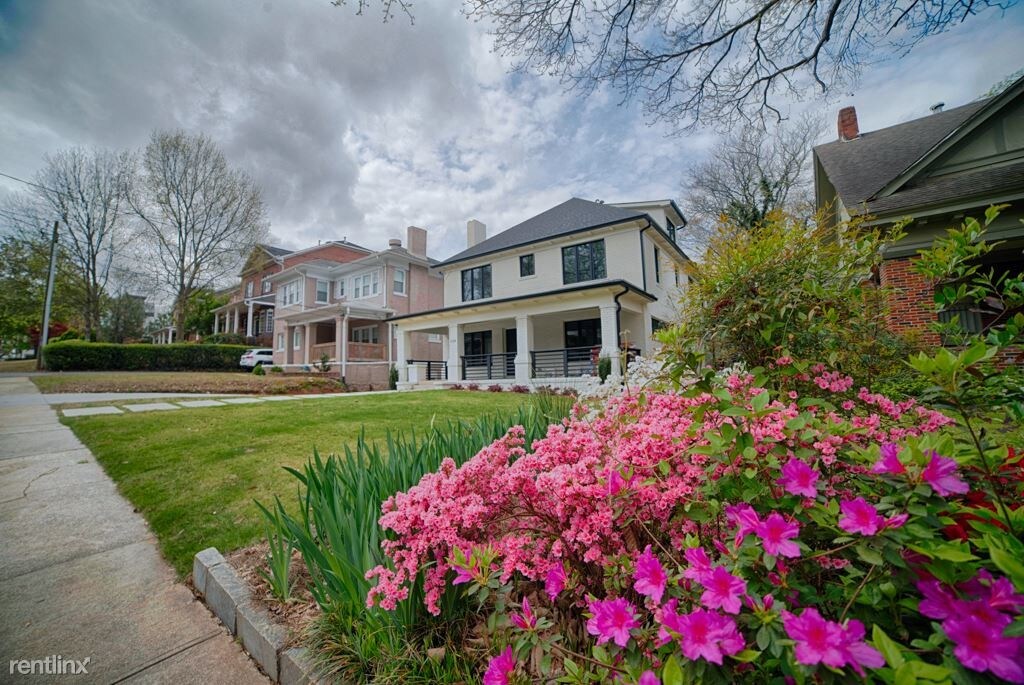 Foto principal - 634 Bonaventure Ave NE