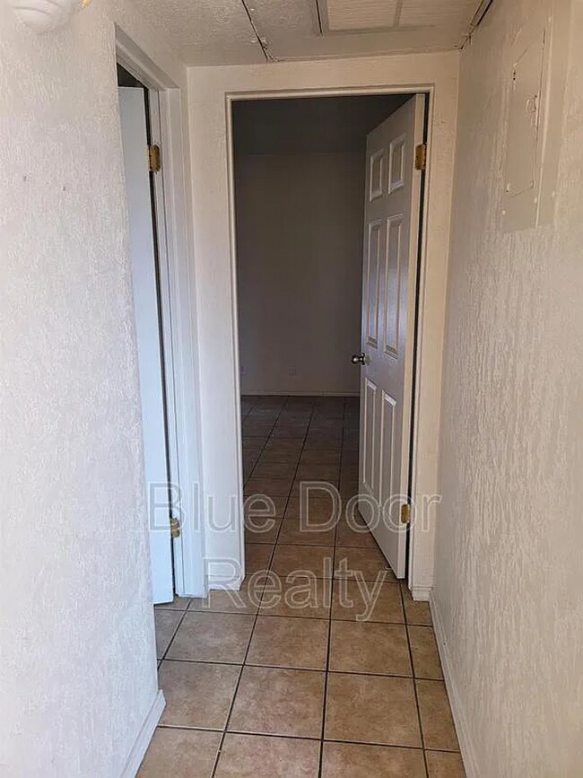 Foto del edificio - 1 bed/1 bath condo at Carlisle and Montgomery
