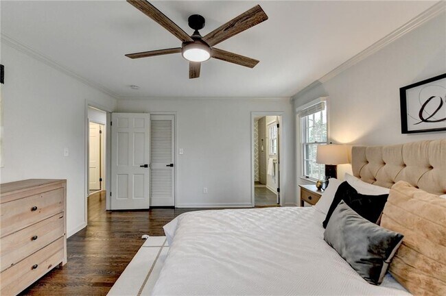 Foto del edificio - 1450 Cedarhurst Dr