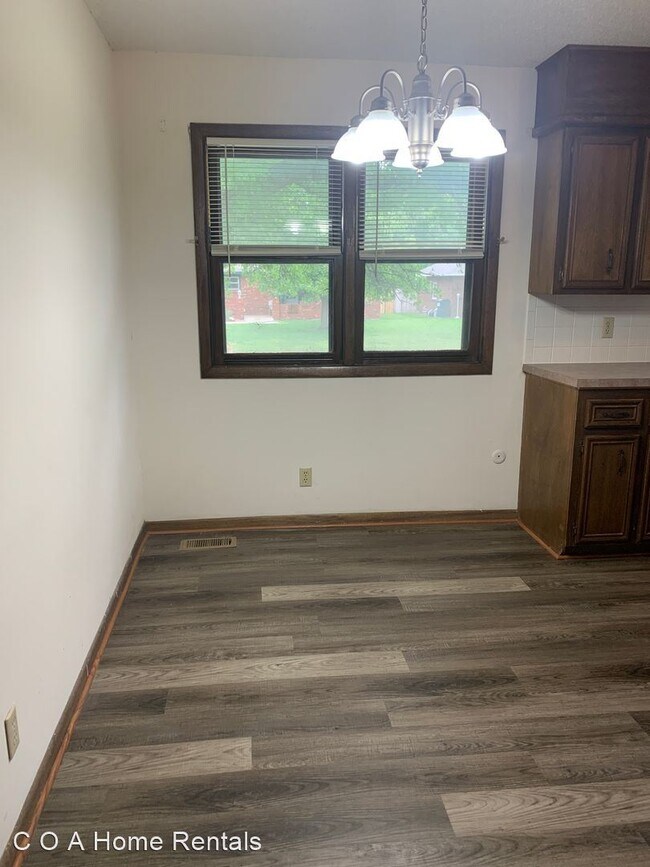 Foto del edificio - 2 br, 2 bath House - 1381 N. Crestline