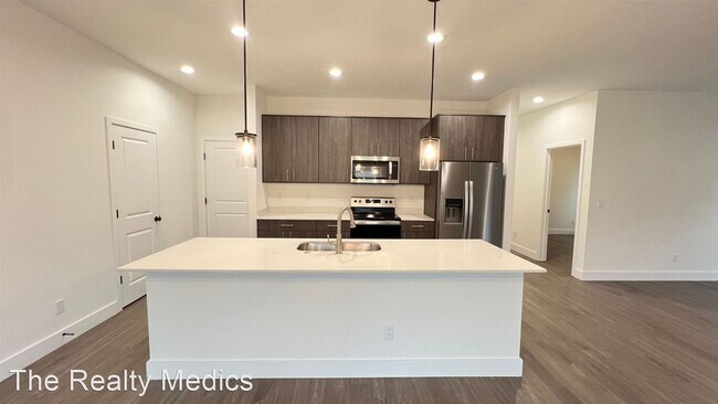 Foto del edificio - 4 br, 2 bath House - 1285 Hastings Rd SW