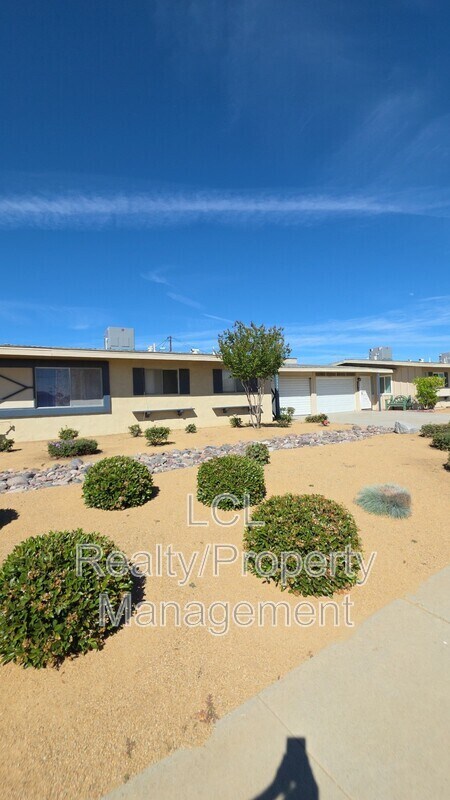 Foto del edificio - 26808 Augusta Dr