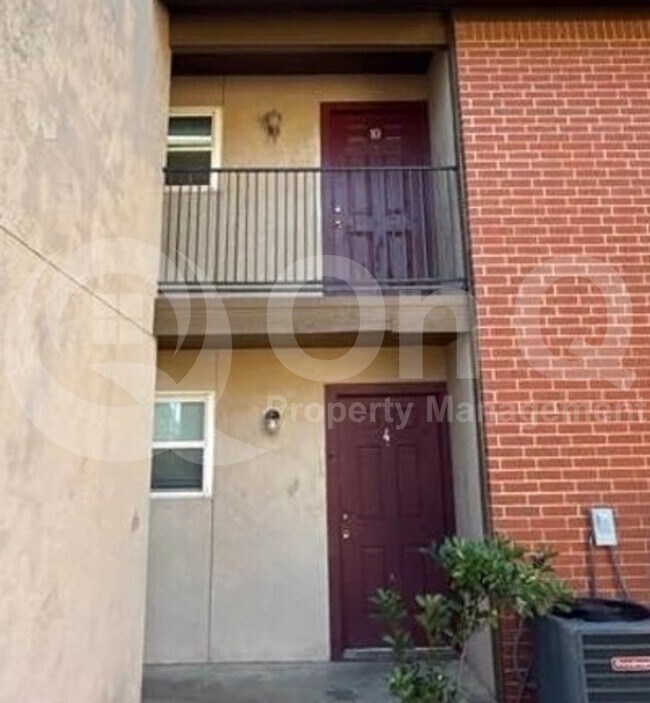 Building Photo - 410 Bryan St